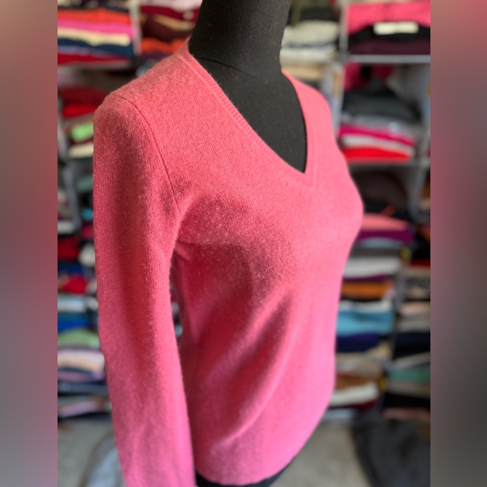 100% CASHMERE Adrienne Vittadibi Women's Pink V-Neck Small